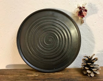 Large ceramic plate dinner plate 28 cm with spiral and edge // Ceramic plate handmade in black from the potter's wheel PotsofSoul