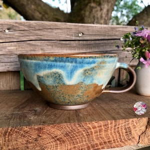 1 Effekt Teetasse Flache Keramiktasse Stein / Flache Tee Tasse Keramik rot handgetöpfert Pots of Soul Design Effektglasur blau handgemacht