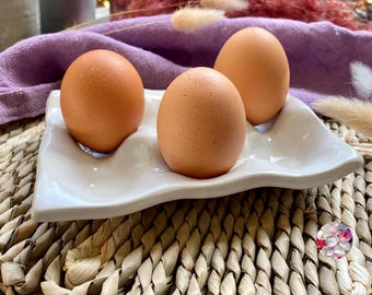 Vassoio in ceramica per 6 uova per la colazione // Portauova, vassoio per uova, contenitore per uova, scatola per uova, vassoio per uova, design Pots of Soul, bianco