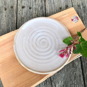 Small ceramic plate / saucer cake plate / dessert plate / children&#39;s plate cake ceramic plate white handmade PotsofSoul beige white