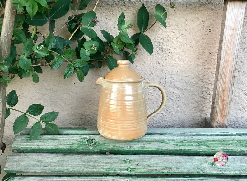 Coffee pot Teapot 1.3 liters // Coffee pot Lidded jug // Teapot Coffee tea shops pot // Jug with lid for cake table beige cream
