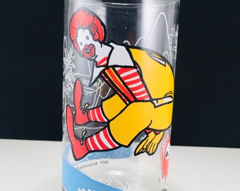 Vintage McDonald’s Ronald 1977 McDonaldland Action Series Drinking Glass EUC Cup