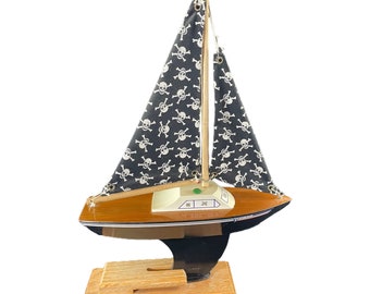 Vintage Wooden Sailboat GP-9757 Model Rare Skull And Crossbones Nautical Ship.