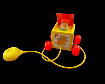 Vintage 1970 Fisher Price Peek-A-Boo Block #160 Pull Toy