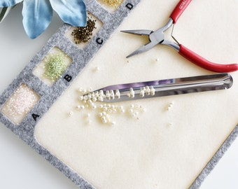 Bead Mat Set with Compartments & Bead Scoop, Felt Beading Organize