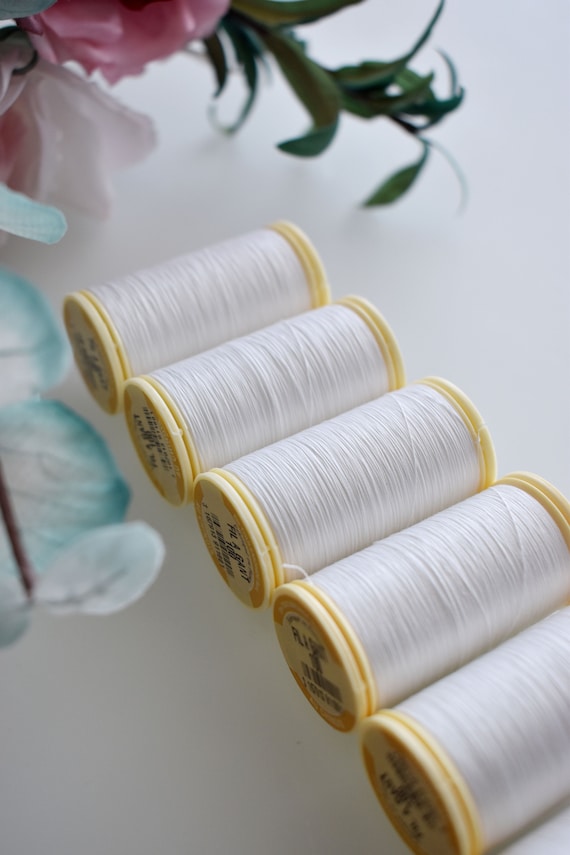 Fil Au Chinois White Gloving Thread 100, Sajou French Cotton Thread