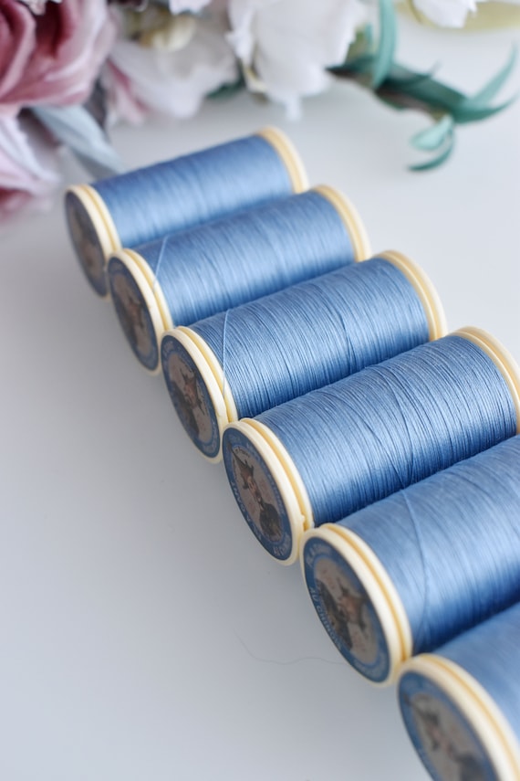 Cornflower color 752 Gloving Thread, Fil Au Chinois, Waxed Cotton Thread, Sajou thread, Fil A Gant