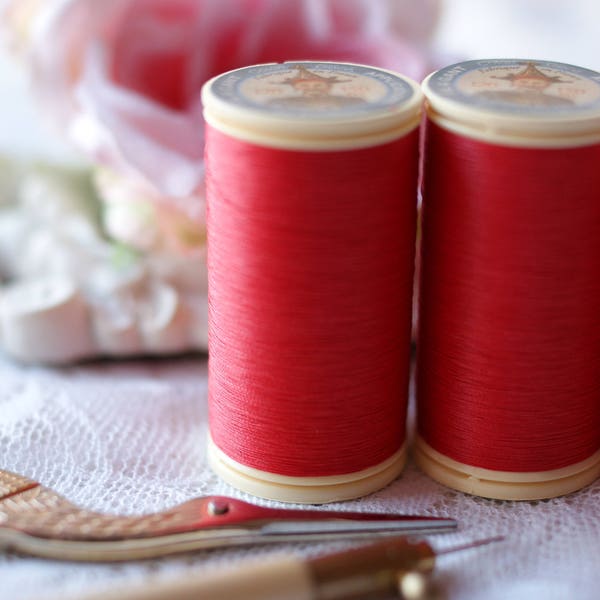 Red color Gloving Thread 525, Fil Au Chinois, Waxed Cotton Thread, Sajou thread, Fil A Gant