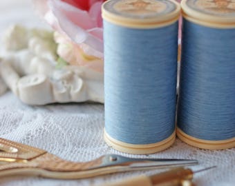 Cornflower color 752 Gloving Thread, Fil Au Chinois, Waxed Cotton Thread, Sajou thread, Fil A Gant