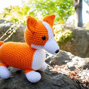 Cedric the Charming Corgi Amigurumi Pattern