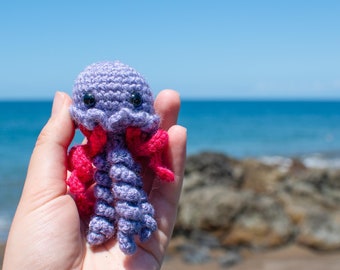 Crochet Jellyfish Amigurumi Keychain Pattern