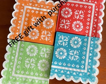 Floral Decoupage Napkins: Crafting Ephemera, Set of 4