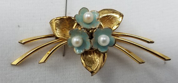 Vintage Floral Pearl Gold Plated Brooch - Creed - image 3