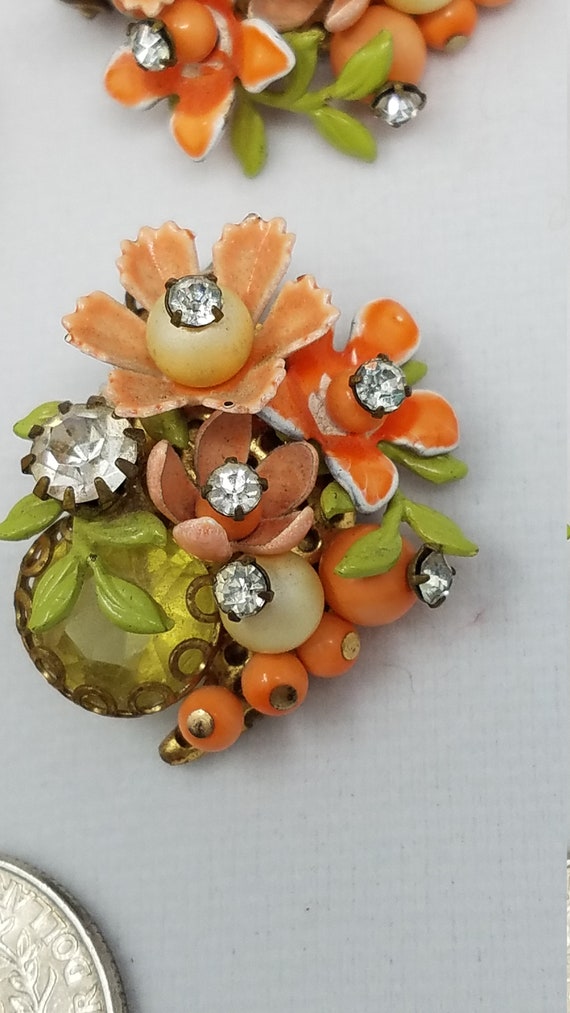 Vintage Floral Brooch and Earrings - image 6