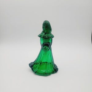 Vintage Fenton Bridesmaid Figurine, Collectible Fenton Emerald Green, Gift for Bridesmaid, West Virginia Glass