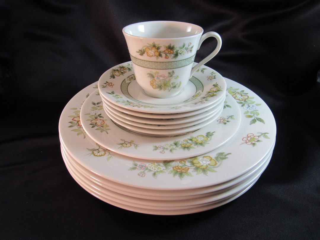 Vintage Royal Doulton Fine China Tonkin Plates Set of Thirteen Etsy
