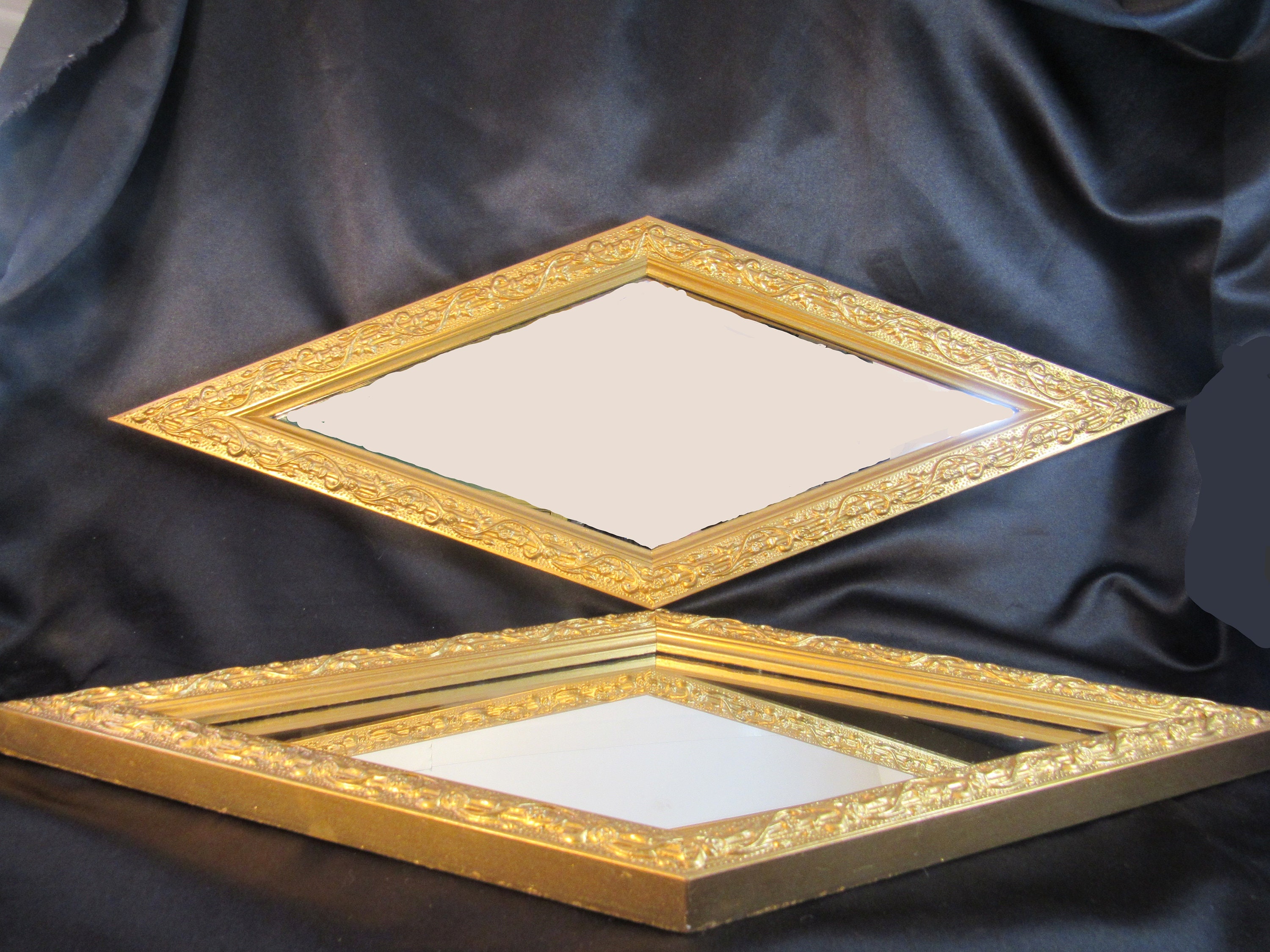 壁掛けミラー　US製　windsor ART products Windsor Art Vintage Mirror Color Etched Glass Large Wall