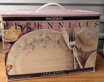 Vintage Pfaltzgraff Tea Rose Dinnerware Set - 16 piece SEALED