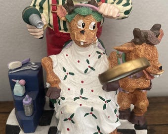 Rare Vintage House Of LLYOD Christmas Around The World Salon Claus Figurine