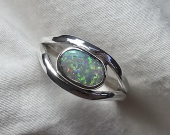 Opal elegance ring