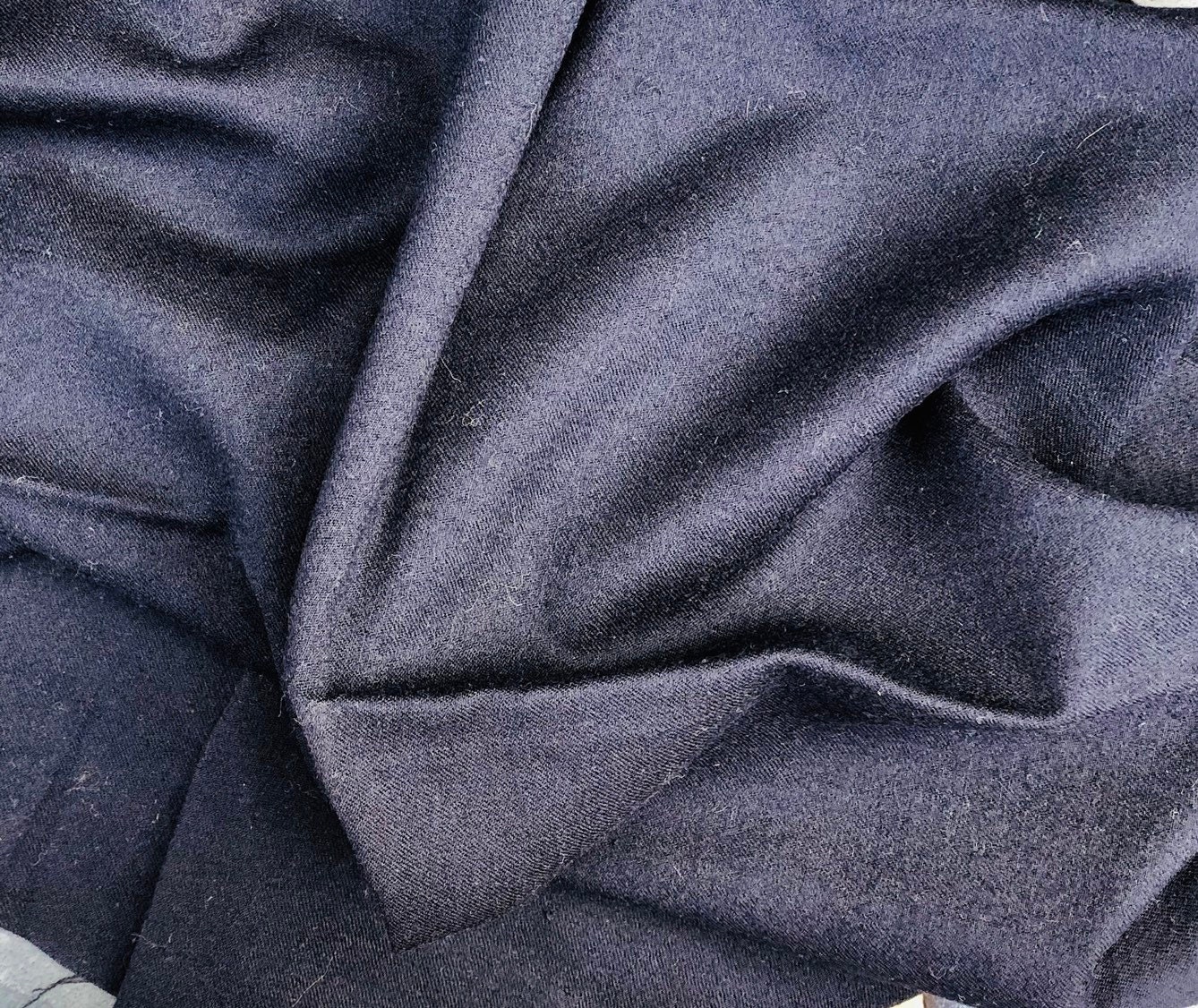 argue ストール　SQUARE WOOL GAUZE STOLE NAVY Genuine US Navy Wool Scarf