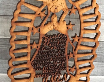 Centro de Mesa con la Imagen de la Virgen de Guadalupe de Madera MDF en medida 7 3/4 pulgadas de alto