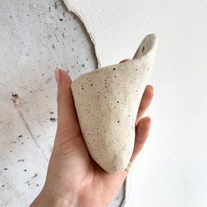 Stoneware Wall Pocket Planter Wall Hanging Succulent Planter Flower Pot Hanging Plant Holder Vase Wallvase Bowl image 7