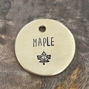 Hunde ID Tag, Hund Name Tag, Niedliche Hundemarke, Ahorn Hundemarke, Haustier ID Tag, Haustier Namen Tag, Metall Haustier Id Tag, Welpe ID Tag, Ocean Dog Tag, Brass Pet Id