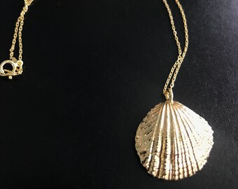 Sea shell silver necklace