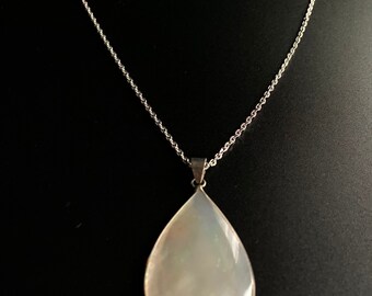 Mother of Pearl Drop Stone Silver Necklace