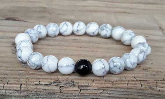 White Howlite Black Onyx Bracelet Healing Balance Calming Etsy White Howlite Black Onyx Bracelet Healing Balance Calming Etsy