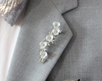 Wedding lapel flower white silver brooch shiny mens groomsmen lapel pin, brooch groomsmen gift set, silver flower branch, boutonniere