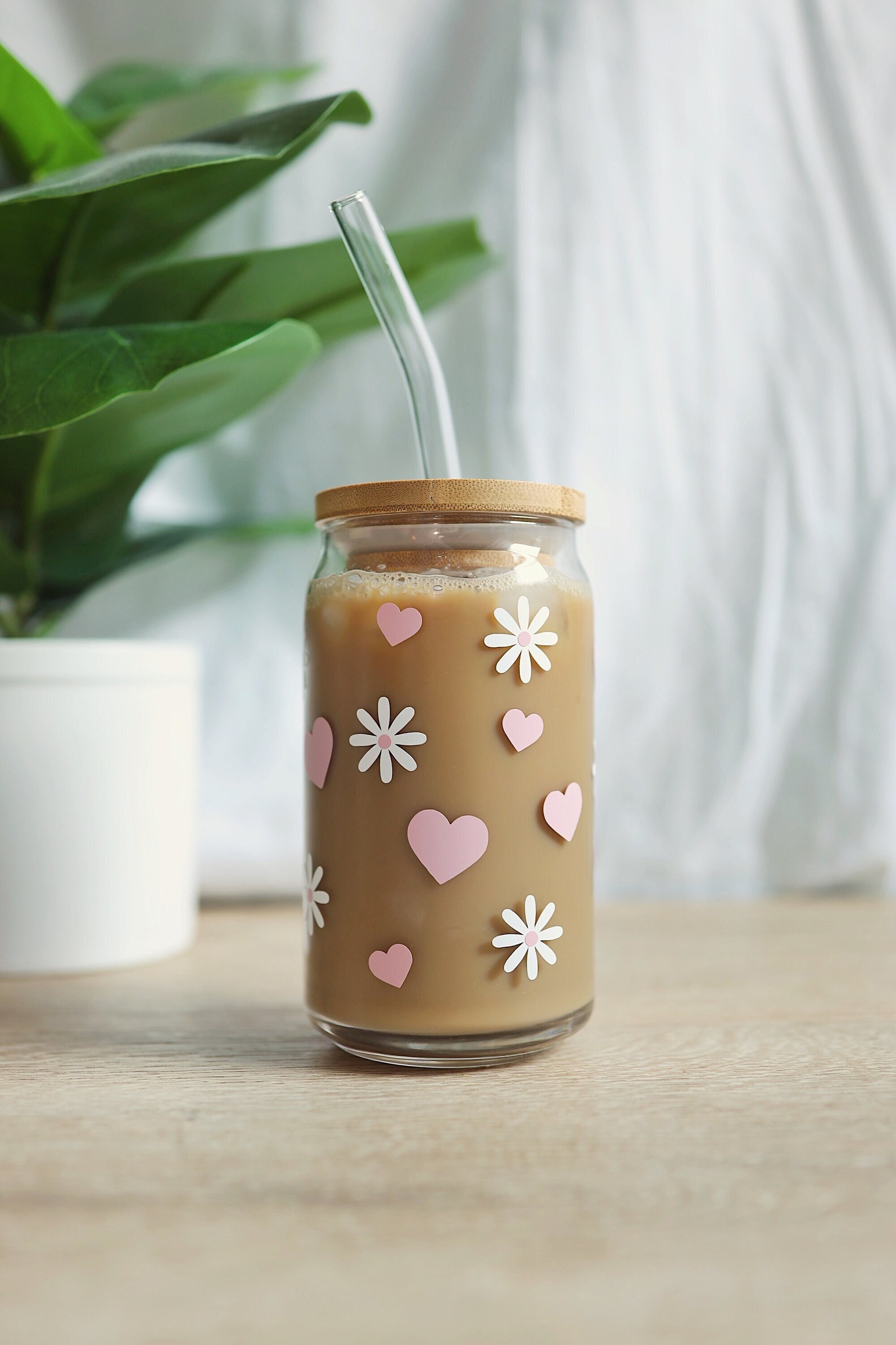 GSPY Daisy Iced Coffee Cup, 16oz Glass Cups with Lids and Straws, Daisy  Gifts for Women - Flower Mug…See more GSPY Daisy Iced Coffee Cup, 16oz  Glass