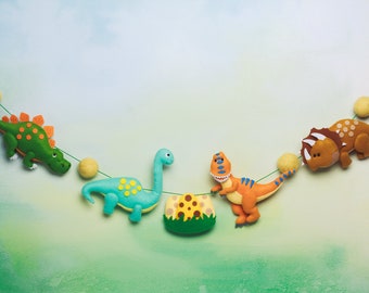 Dinosaur garland Birthday party decor T-Rex baby garland Dinosaur bunting for Baby Shower Party Felt kids toys Dino Nursery decor