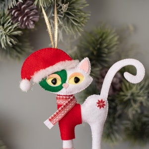 Felt cat ornament Christmas ornaments White cat ornament plush gift Pet lovers gift Stocking stuffer gift Housewarming gift image 8