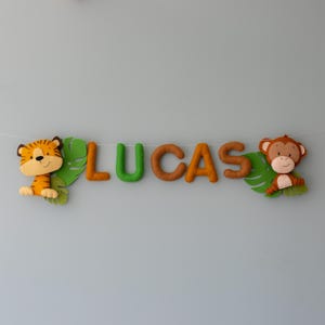 Striscione con nome in feltro per cameretta dei bambini nella giungla, bandierina con nome di animali del safari, cartello con nome per bambini, decorazione da parete appesa, ghirlanda in feltro con lettere