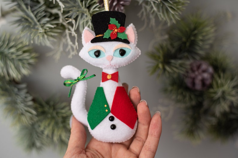 Felt cat ornament Christmas ornaments White cat ornament plush gift Pet lovers gift Stocking stuffer gift Housewarming gift image 6