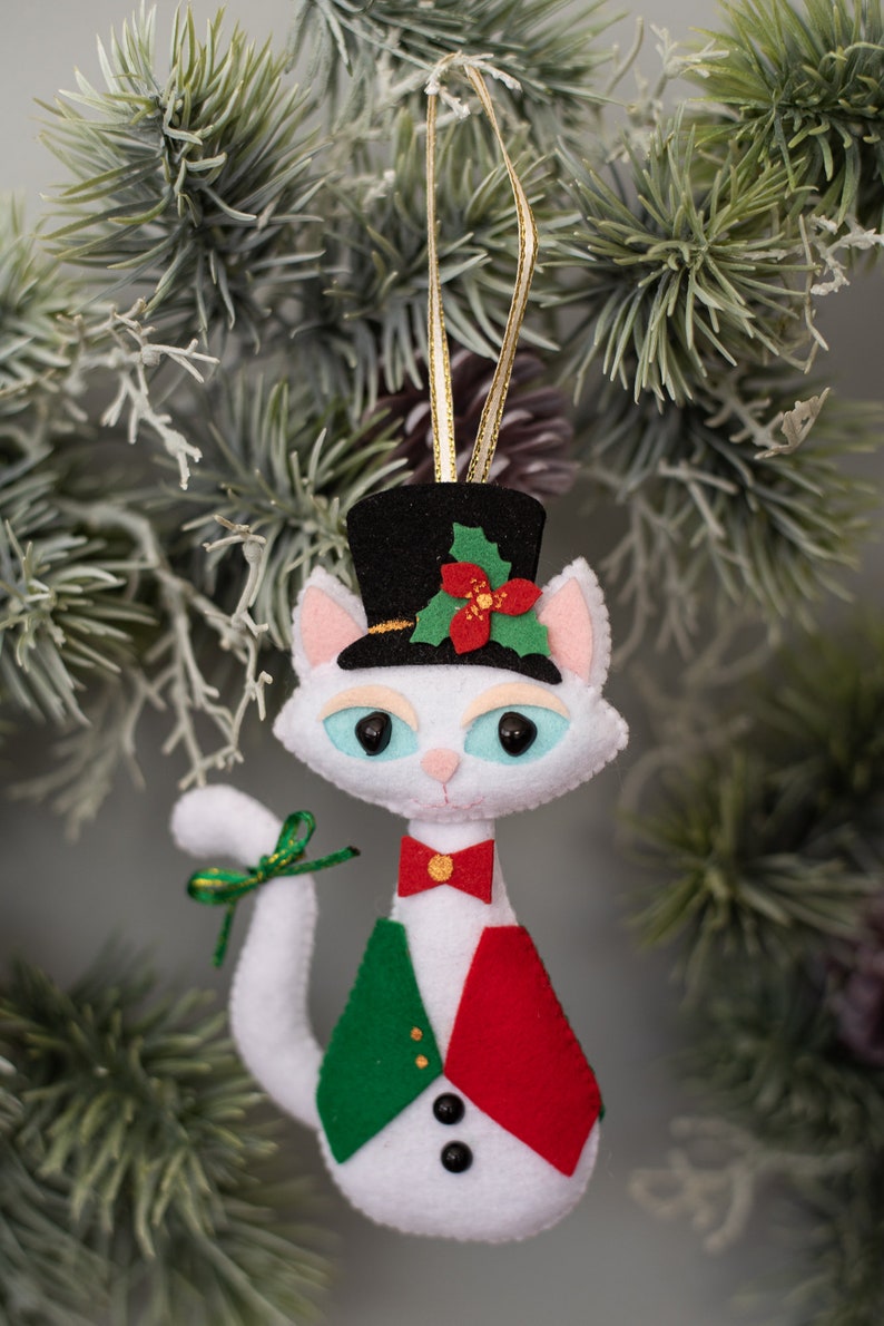 Felt cat ornament Christmas ornaments White cat ornament plush gift Pet lovers gift Stocking stuffer gift Housewarming gift image 5