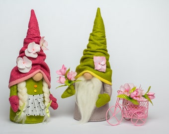 Spring gnomes Mothers day gift Ukraine sellers Flower gnomes decor Easter gnome Green Pink Personalized gnomes Gift for Couple