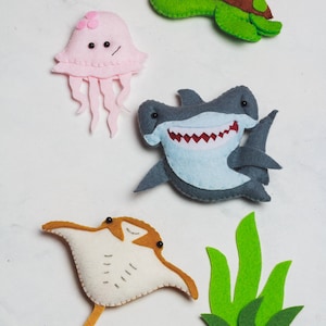 Christmas ornaments Learning toys Felt dolphin Fish magnets for toddlers Whale Ocean creatures stuffed animals Under the sea Nursery decor