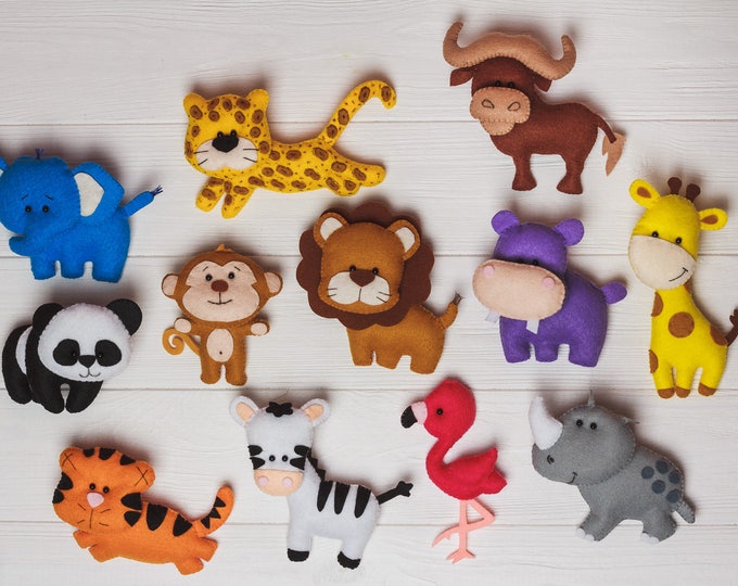 Felt animals Christmas ornaments Lion Giraffe Elephant zebra Jungle nursery decor Safari Africa magnets for toddlers Play set for kids gift