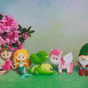 Magische Geschöpfe Ornamente Weihnachten Ornamente Filz Ornamente Baby-Dusche-Geschenk Personalisierte Filz Puppe Geschenk Weihnachtsgeschenk für Kinder