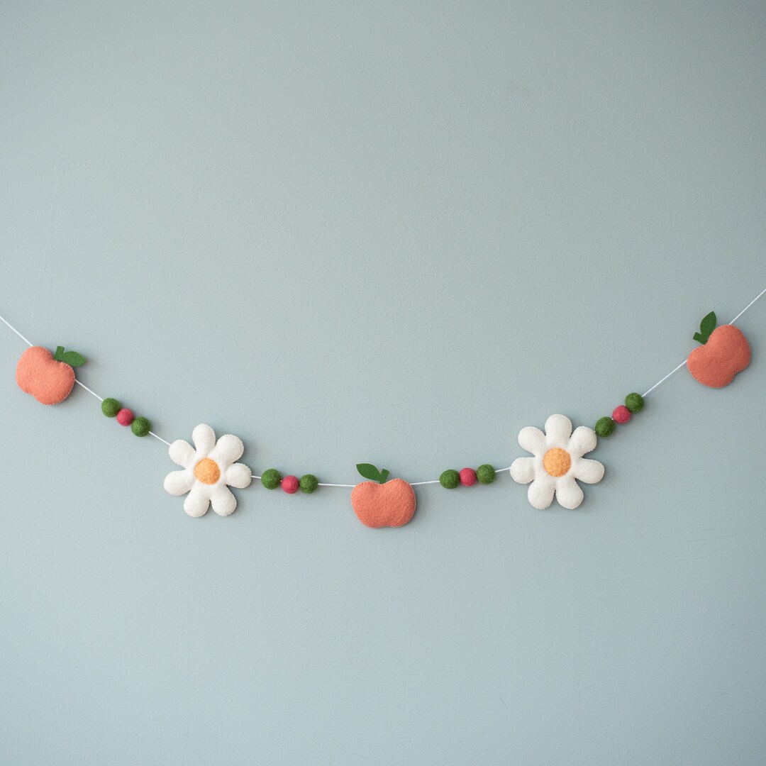 Daisy Garland Felt Garland Daisy Nursery Set of Baby Mobile and Garland