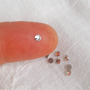 Crystal Clear Flat Back Rhinestones: Tiny SS10 Crystals (2.9mm)