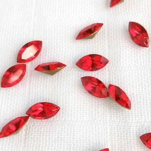 Cristales Swarovski Light Siam: cristales marquesa rojos (10 x 5 mm)
