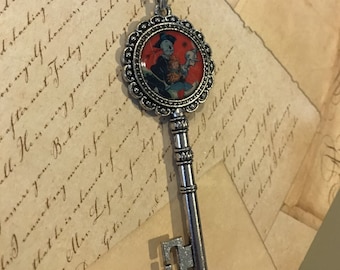 Wicked Wizard of Oz Tinman Scarecrow Key Pendant Necklace Literature Gift