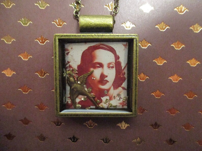 Merle Oberon Old Hollywood necklace image 1