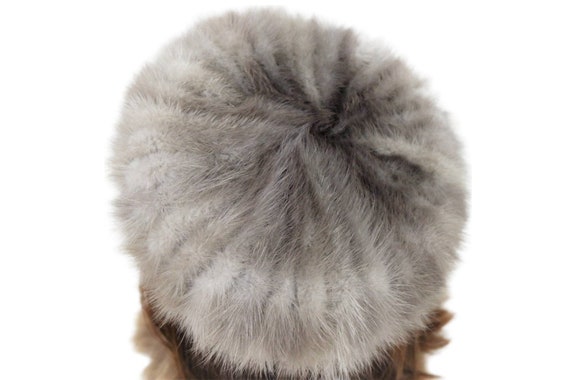 Vintage 50s / 60s Soft Grey Mink Fur Pillbox Hat … - image 4