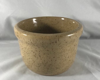 Medium Beige Stoneware Bowl