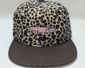 King Gizzard hat fuzzy leopard